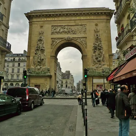 Private In A Parisian Homestay! - Close To It All! Privatunterkunft